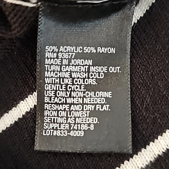 Worthington Black and White Striped Lightweight Sweater V-Neck Womans Size L - Picture 9 of 9